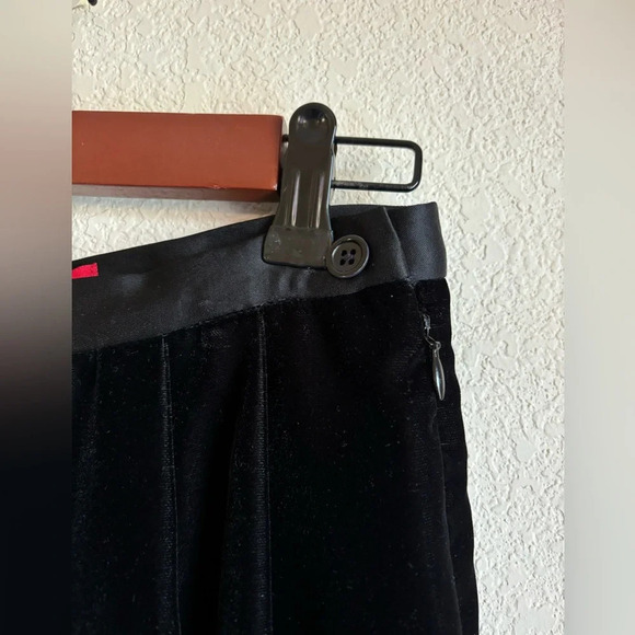 KGR Petites Velvet Wide Leg Trouser - Picture 2 of 5